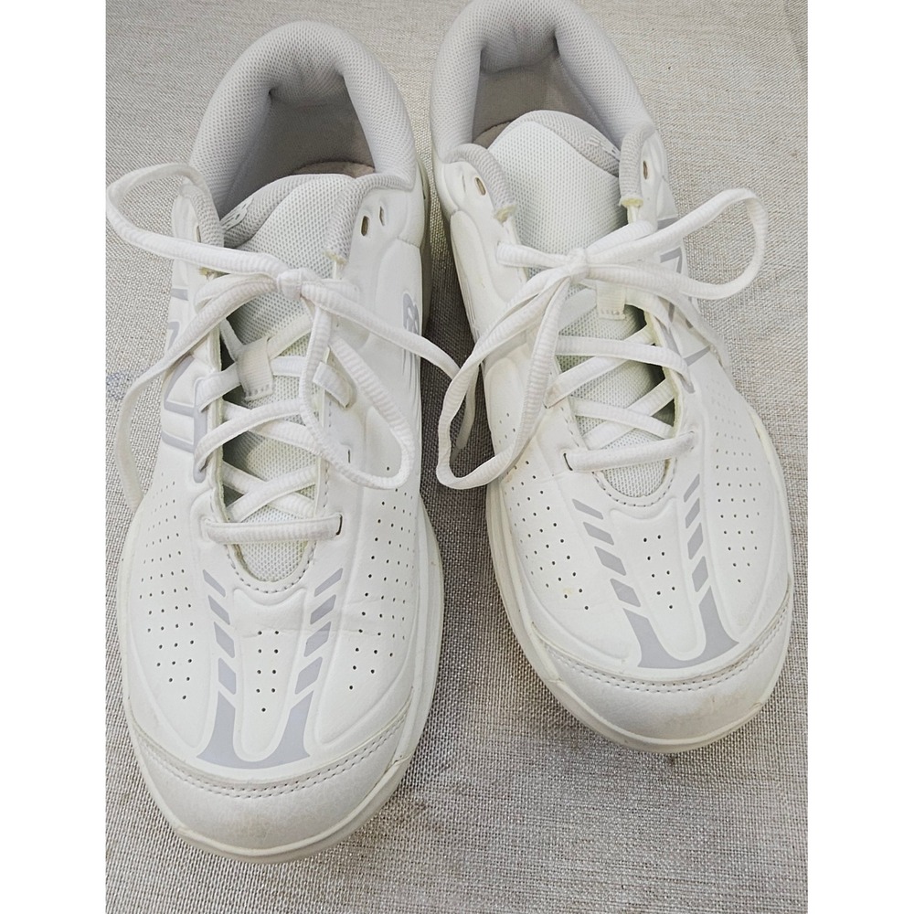 New Balance 696v5 Tennis Shoes Womens 9Wide D White Silver WCH696W5 Sneakers